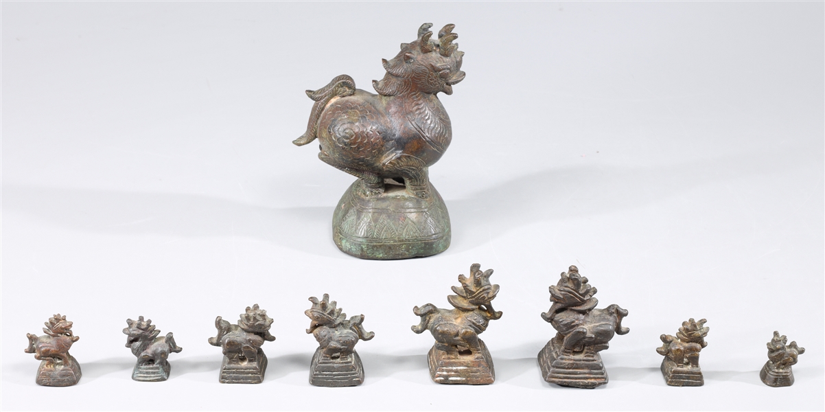 Group of nine antique Chinese bronze 3046e5