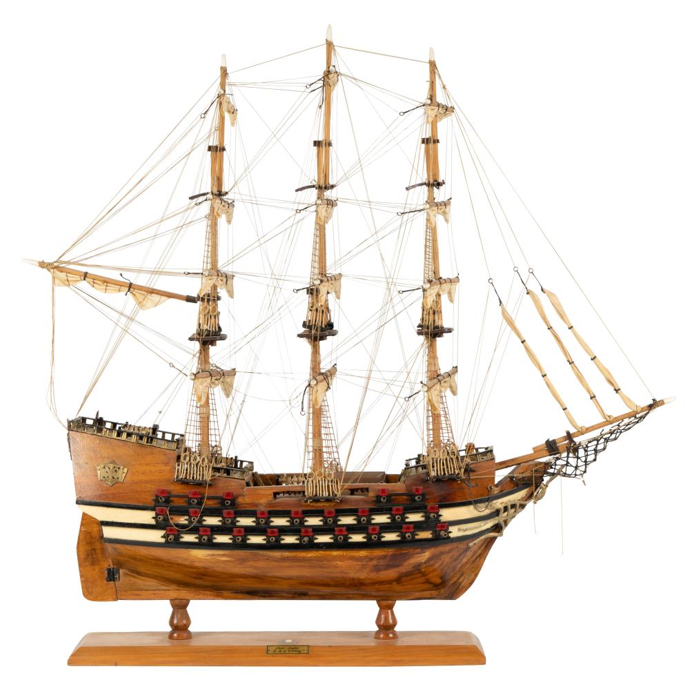 SHIP MODEL: HMS VICTORYShip Model: