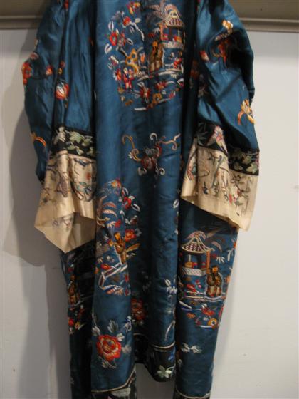 Chinese silk embroidered robe  4d3e9