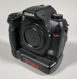 A Sigma SD15 camera body with PG 21 307188