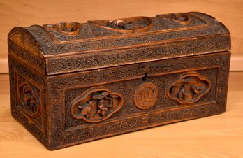 A vintage elaborately carved Asian 3071ca