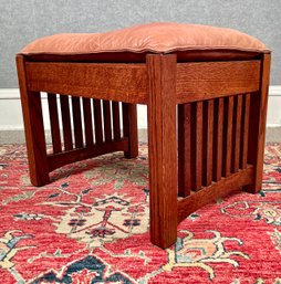 Vintage Mission oak foot stool  30734b