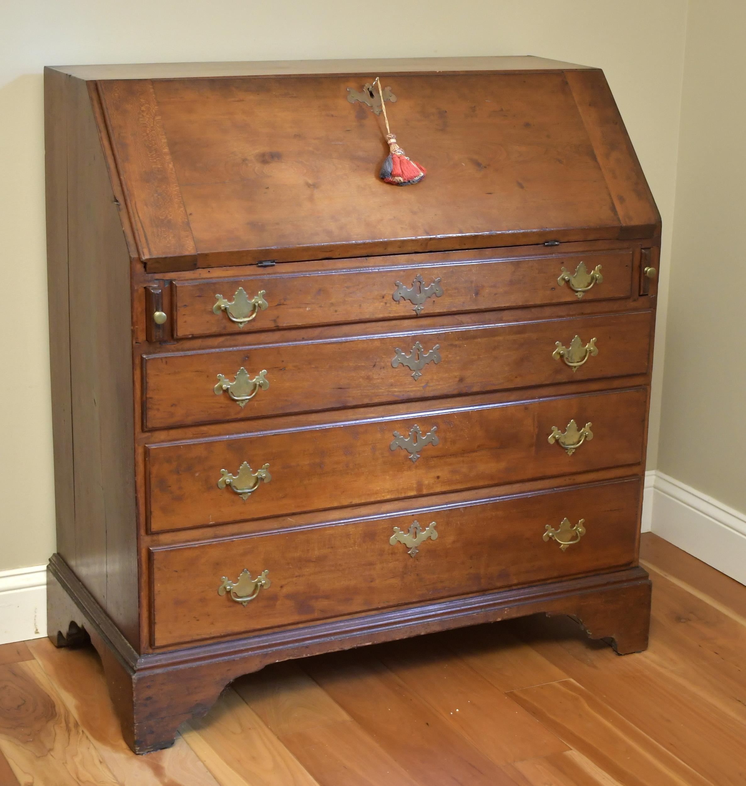 18TH C. QUEEN ANNE CHERRY DESK.