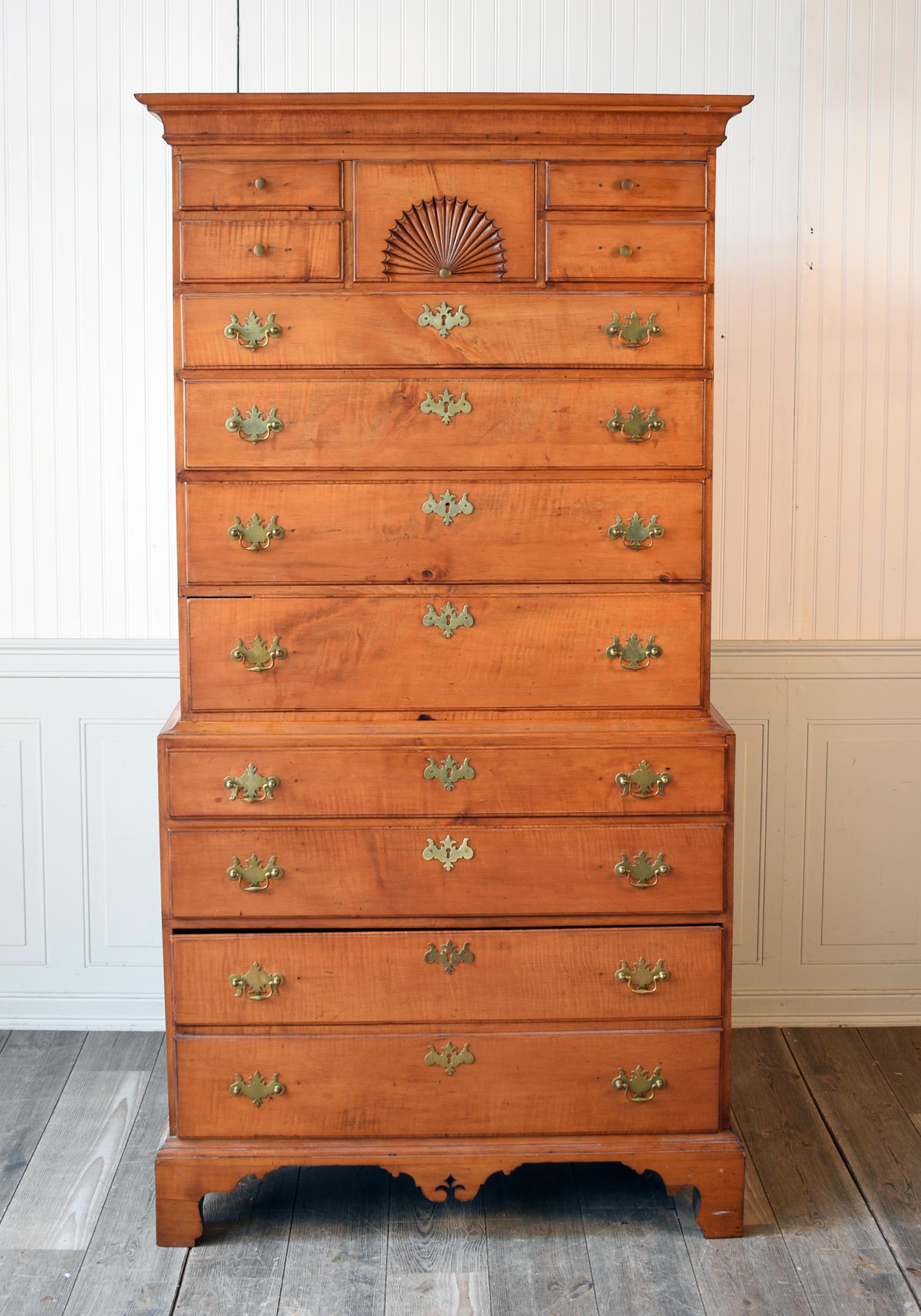 18TH C CHIPPENDALE CURLY MAPLE 30738e