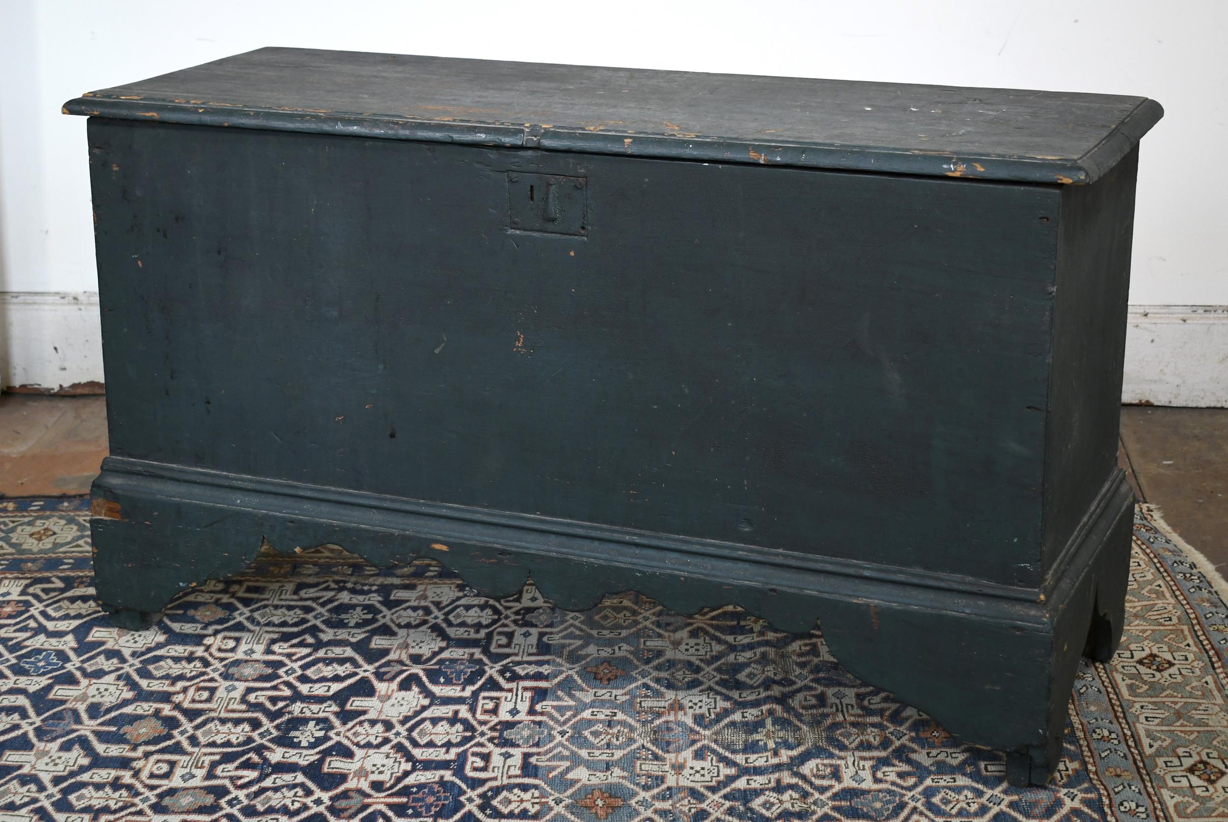 18TH C GREEN PAINTED BLANKET BOX  3074ec