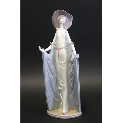 Lladro porcelain figure lady in