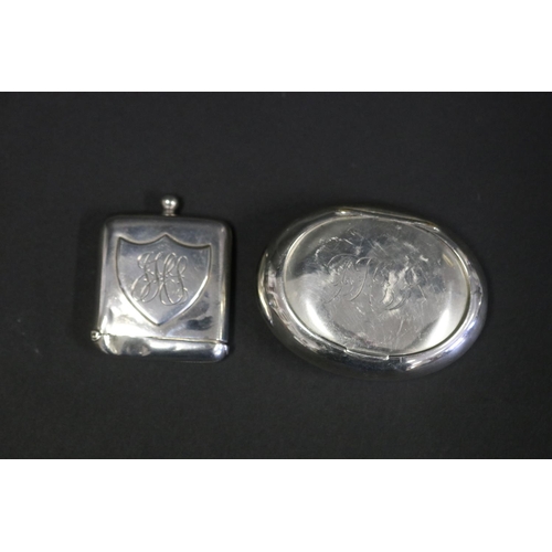 Sterling silver snuff box, retailer