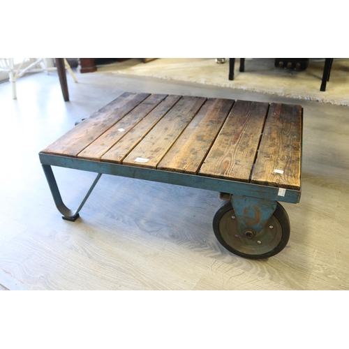 Industrial trolley low table approx 308284