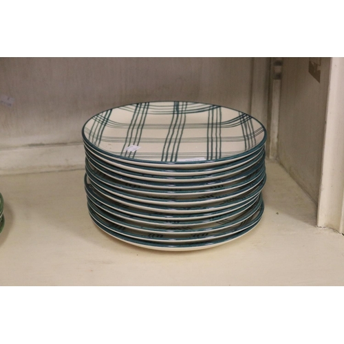 Set of twelve plaid pattern country