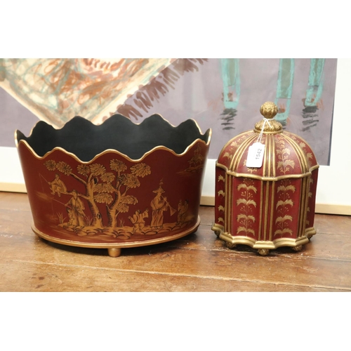 Lidded pagoda topped box, along with
