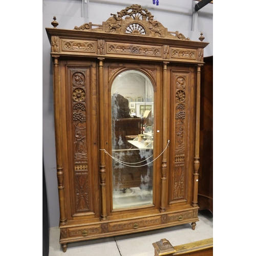 Antique French Brittany armoire  3084ed