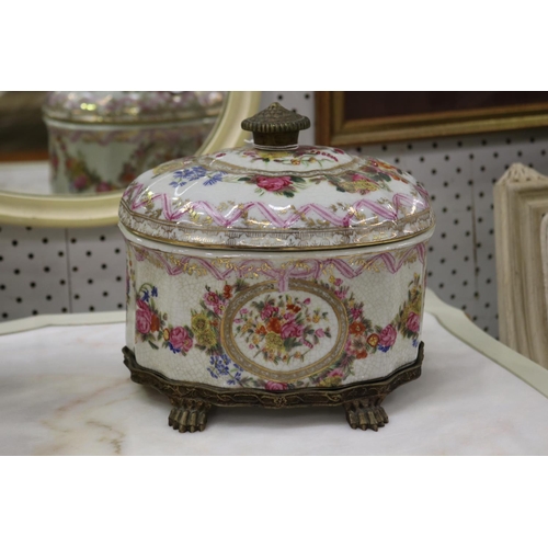 Decorative lidded ceramic box, approx