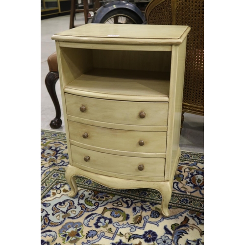 Painted bedside cabinet approx 30857e