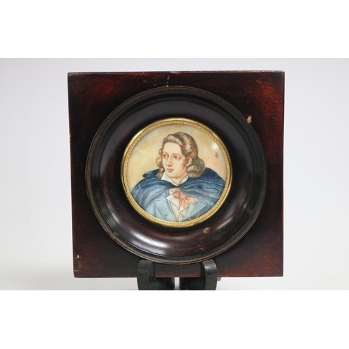 French circular portrait miniature of