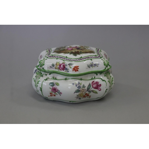 French porcelain trinket box approx 3085c5