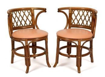 A pair of vintage rattan chairs 305fb6