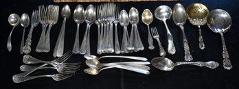 An assorted lot of sterling flatware 3060c3