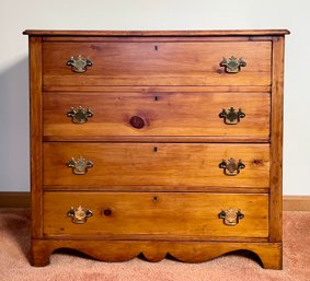 Late 19th C country pine four 3062e7