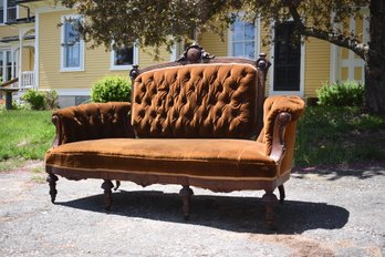 A late 19th C carved walnut Renaissance 3068ca