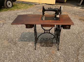 Victorian ca 1890s treadle sewing 306995