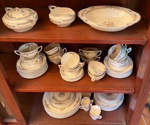 A set of Chelsea Ivory pattern