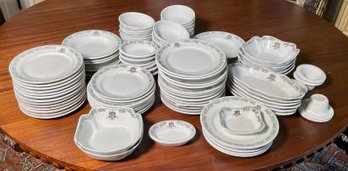 Approx 80 pieces of hotel china