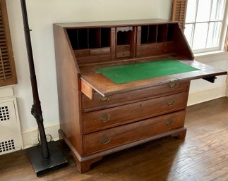 An 18th C mahogany Chippendale 306b87