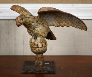 A vintage cast iron eagle form 306c0c