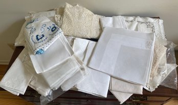 Vintage linen and lace including  306c57