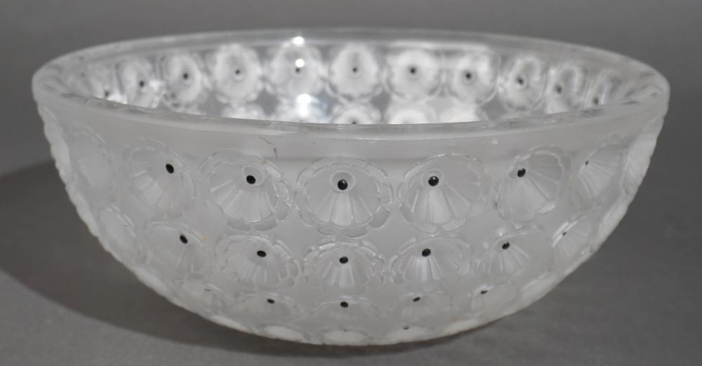 LALIQUE 'NEMOURS' MOLDED AND FROSTED