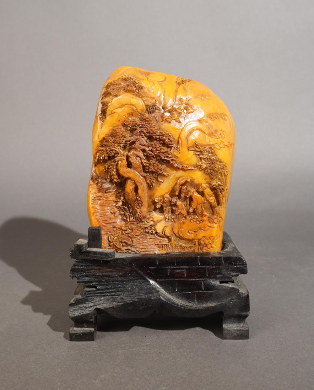 CHINESE CARVED TIANHUANG STONE