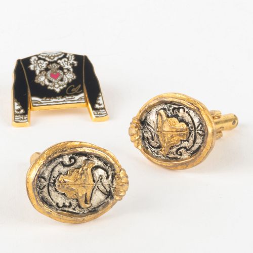 PAIR OF CHRISTIAN LACROIX CUFFLINKS 30984b