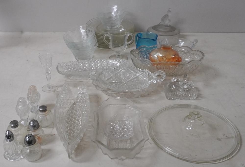 GROUP OF ASSORTED GLASS TABLE ARTICLES,