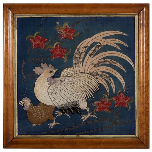 PAIR OF EXPORT NEEDLEWORK ROOSTERS 3099e2