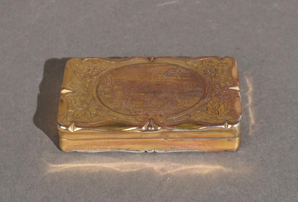 CONTINENTAL GILT SILVER SNUFF BOX  309ab1