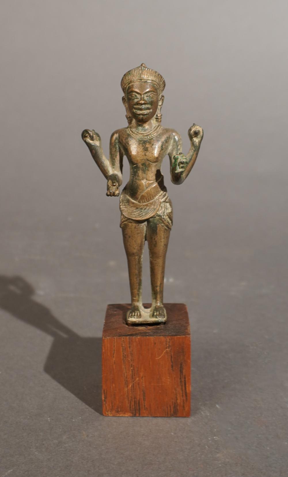 SOUTHEAST ASIAN BRONZE FIGURE OF 309aa9