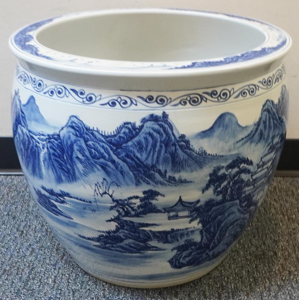 CHINESE PORCELAIN BLUE AND WHITE 309b0e