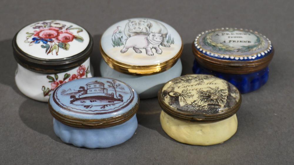 FIVE EUROPEAN ENAMEL DECORATED 309d5b