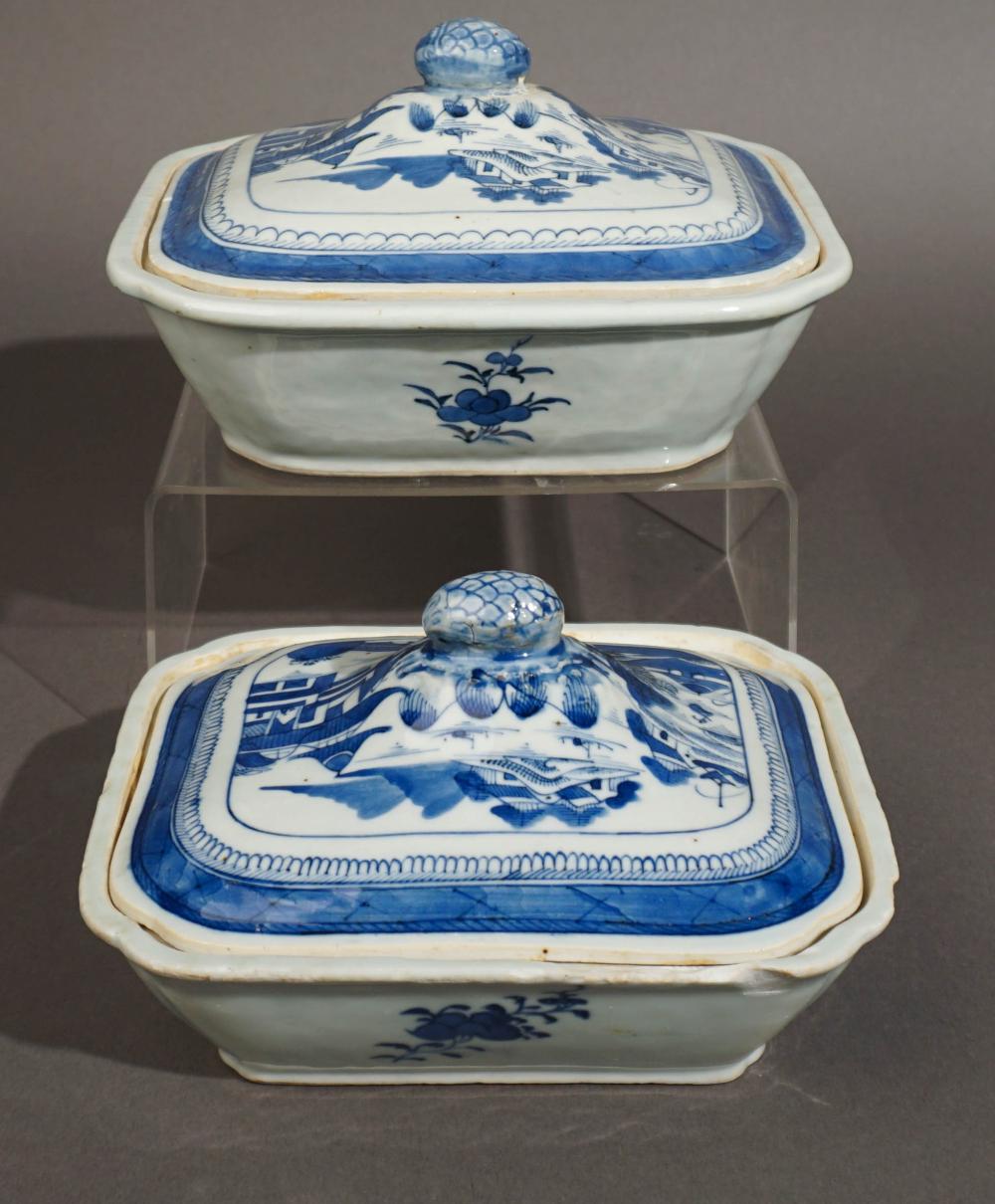 TWO CHINESE BLUE AND WHITE CANTON 309d95