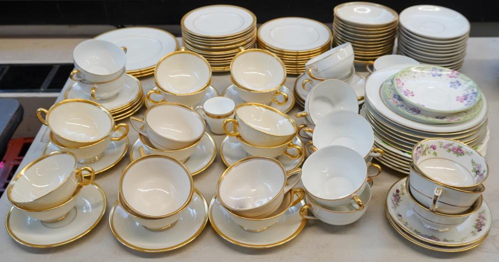 GROUP OF GOLD BAND AND OTHER PORCELAIN 309e5d