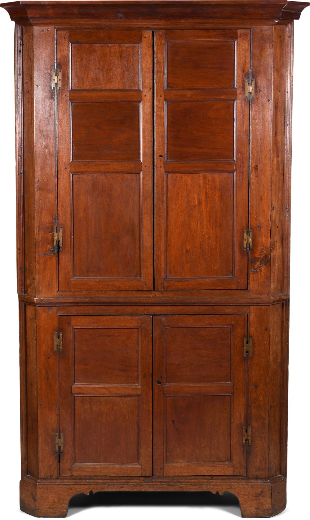 CHIPPENDALE WALNUT CORNER CUPBOARD,