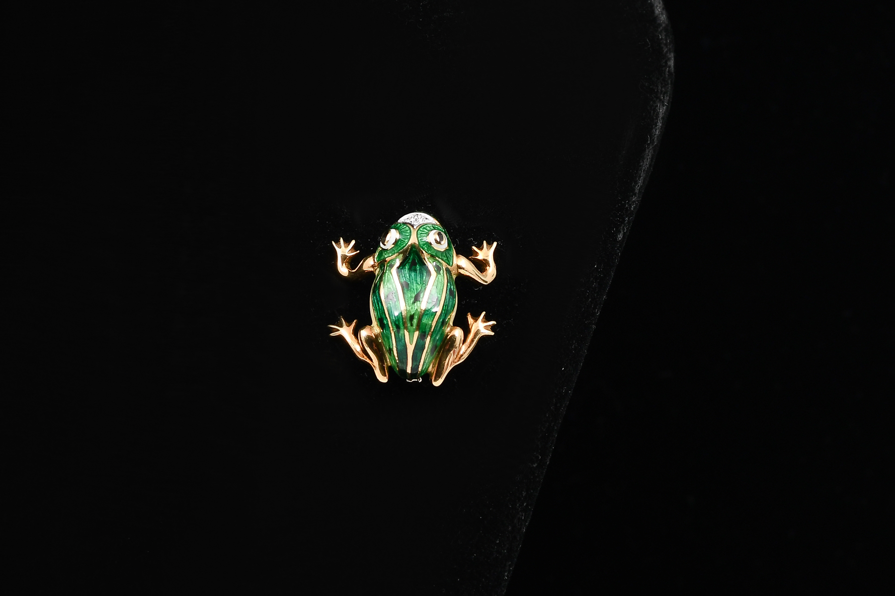 18K ITALIAN DIAMOND FROG BROOCH  30a050