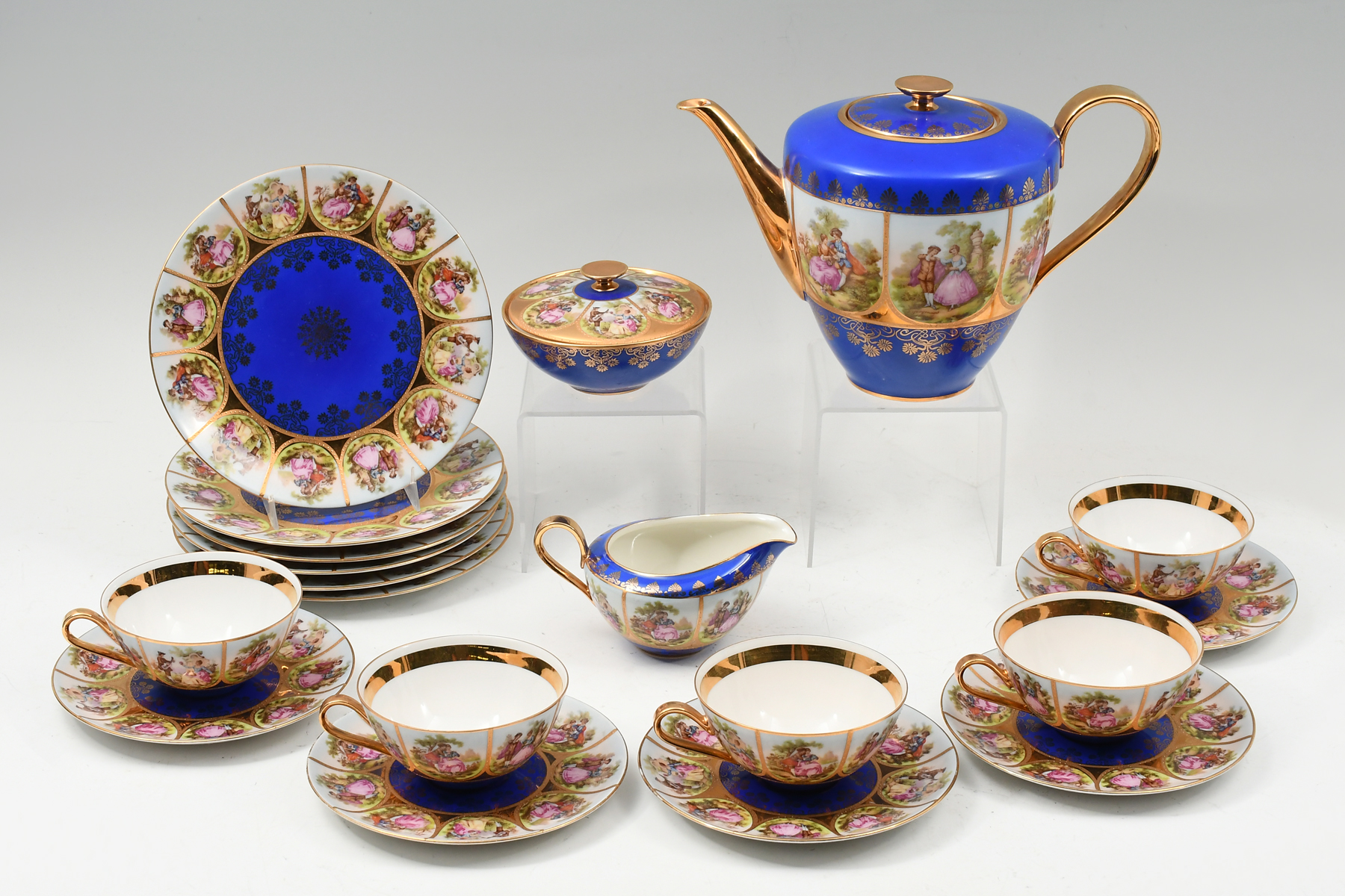 GERMAN HUTSCHENREUTHER PORCELAIN