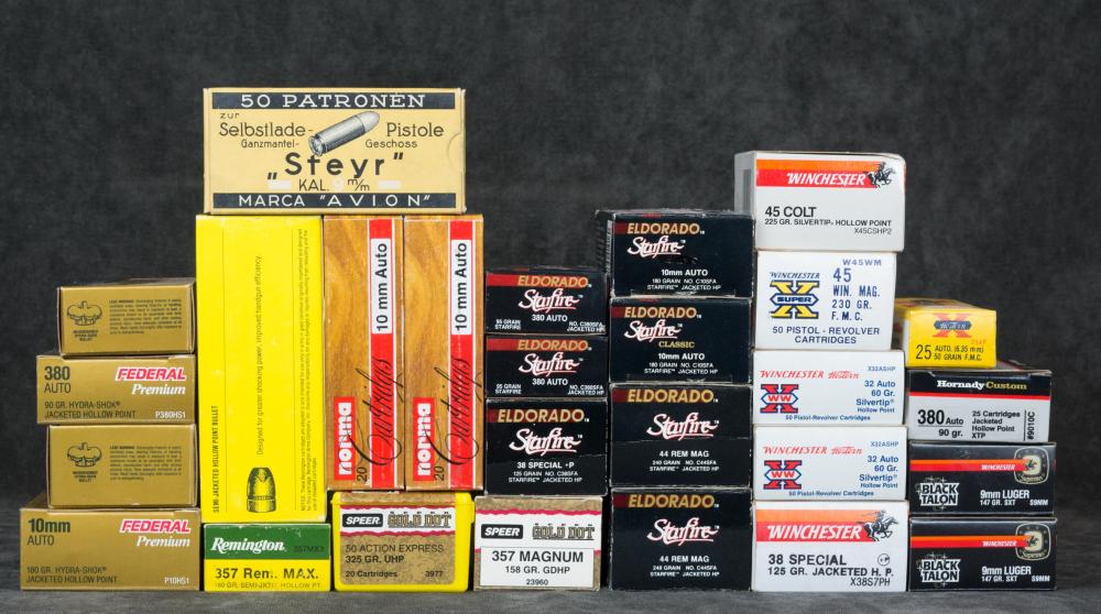 COLLECTION OF PISTOL AMMUNITION  30a24e