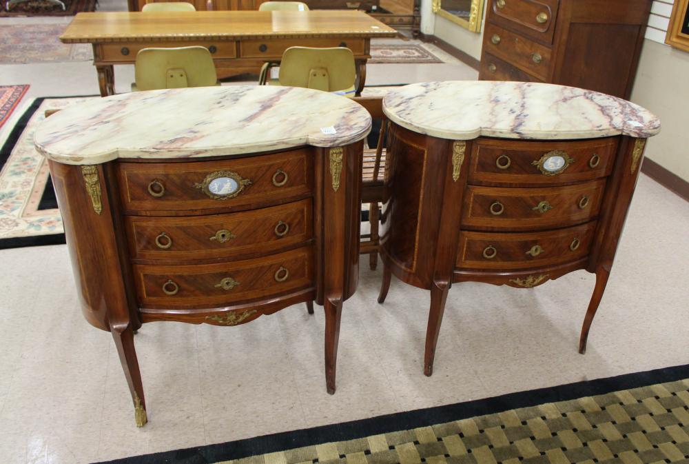 PAIR OF LOUIS XV XVI STYLE MARBLE TOP 30a307