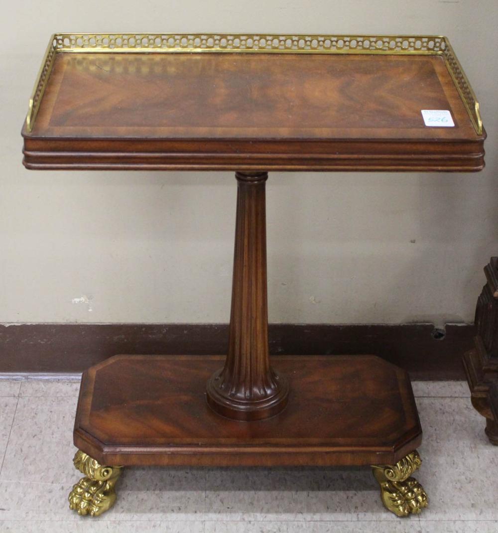 REGENCY STYLE OCCASIONAL TABLEREGENCY 30a375