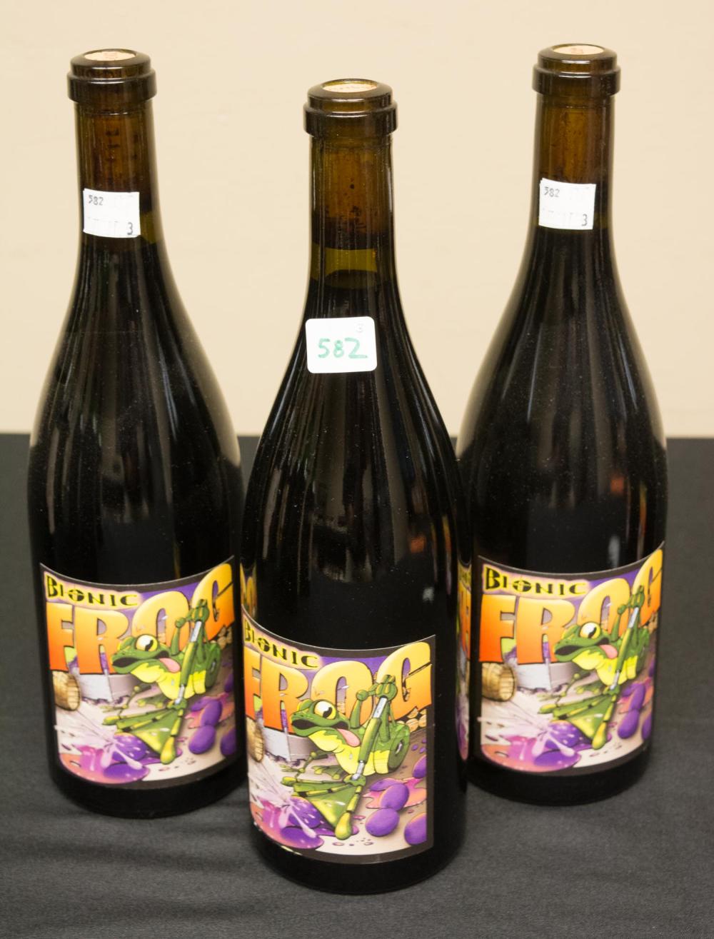 THREE BOTTLES OF 2009 OREGON SYRAHTHREE 30a3af