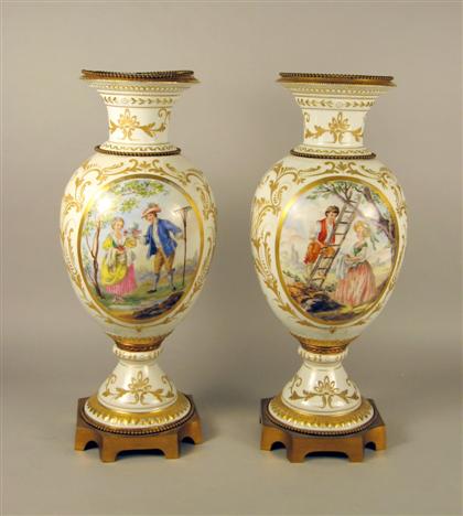 Pair of Sevres style porcelain 4dd30