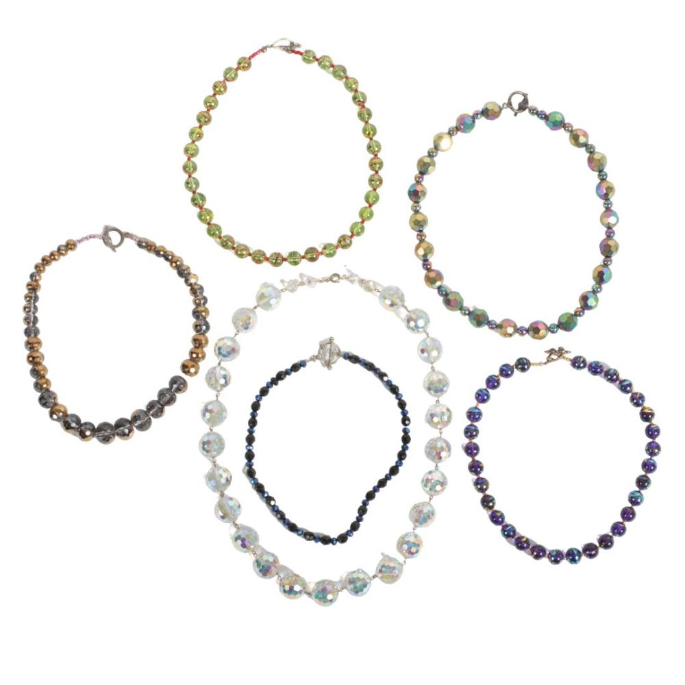 SIX BEADED NECKLACES WITH FACETED 30a555