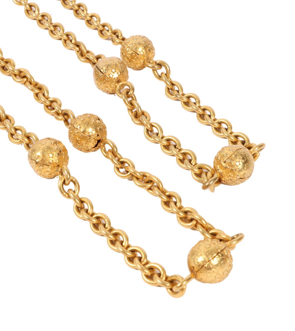 2PC NECKLACE GROUP: LARGE GOLD-TONE